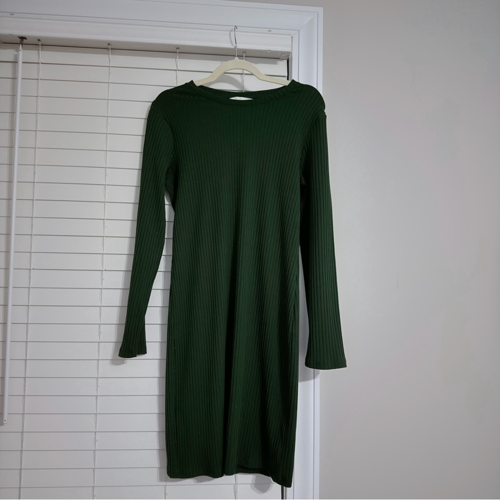 H&M Green Ribbed Dress